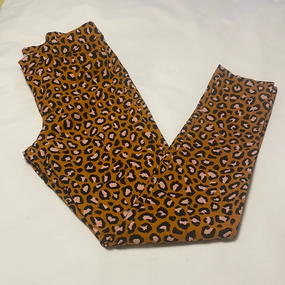2/$15🔥Old Navy Pixie pants, size 6/8